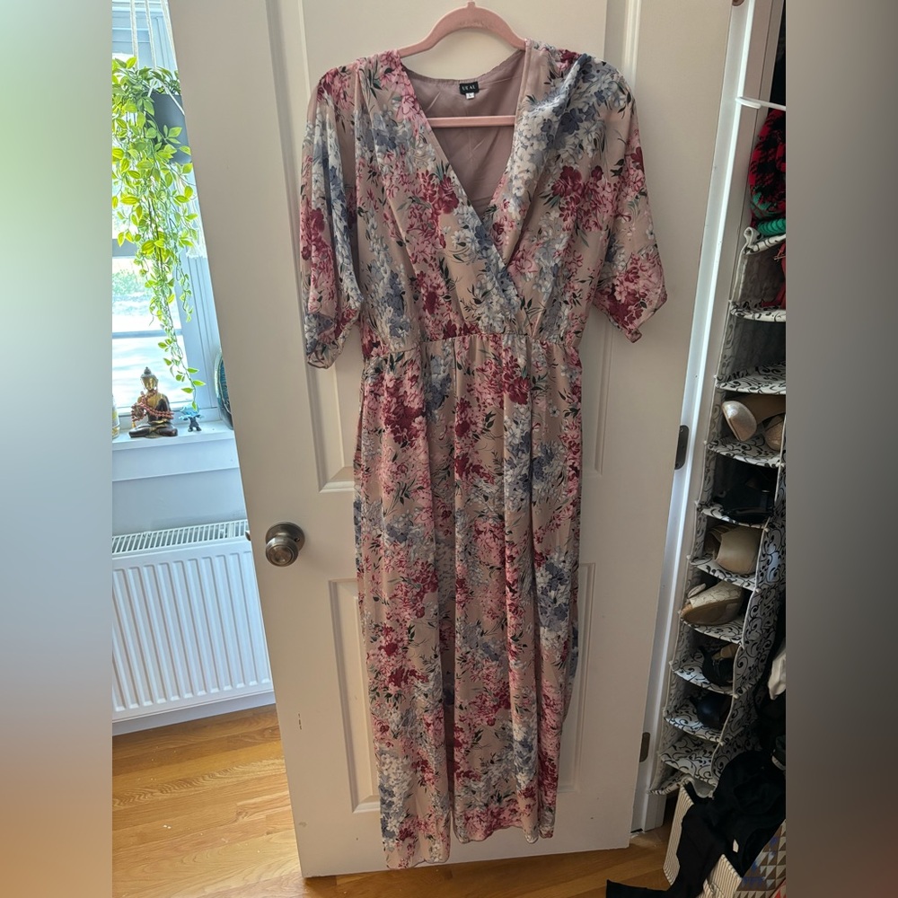Floral V-Neck Maxi Dress